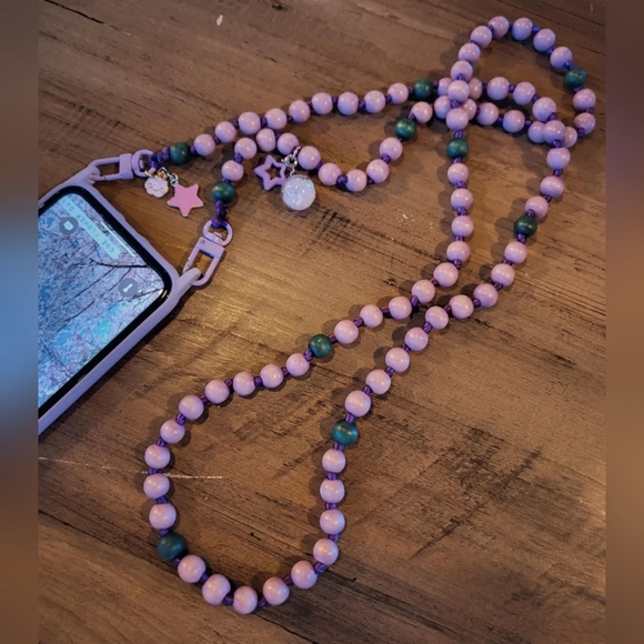 Clothes, Shoes, phone strap - Picture 1 of 1